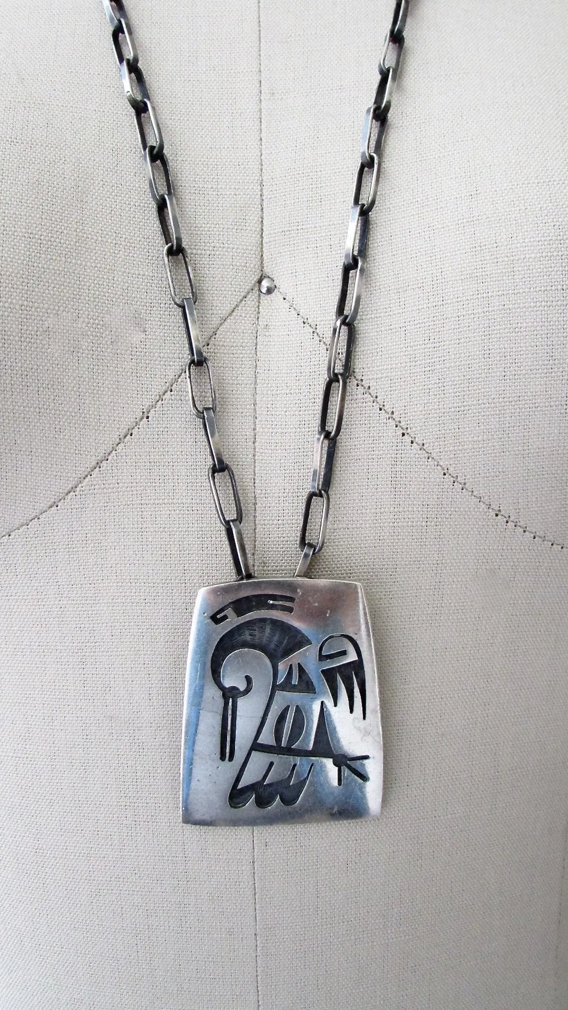 FEATHERED FRIEND 70s  HL YT Hopi Silver Overlay Link Necklace, Pendant Brooch