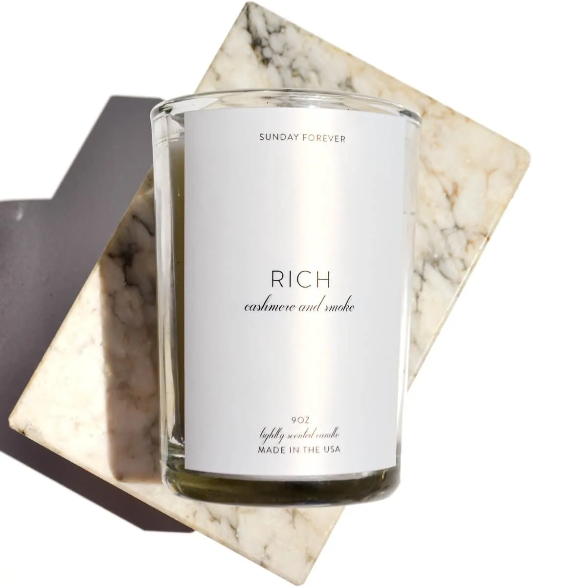 Rich Luxury Candle with Cashmere and Smoke