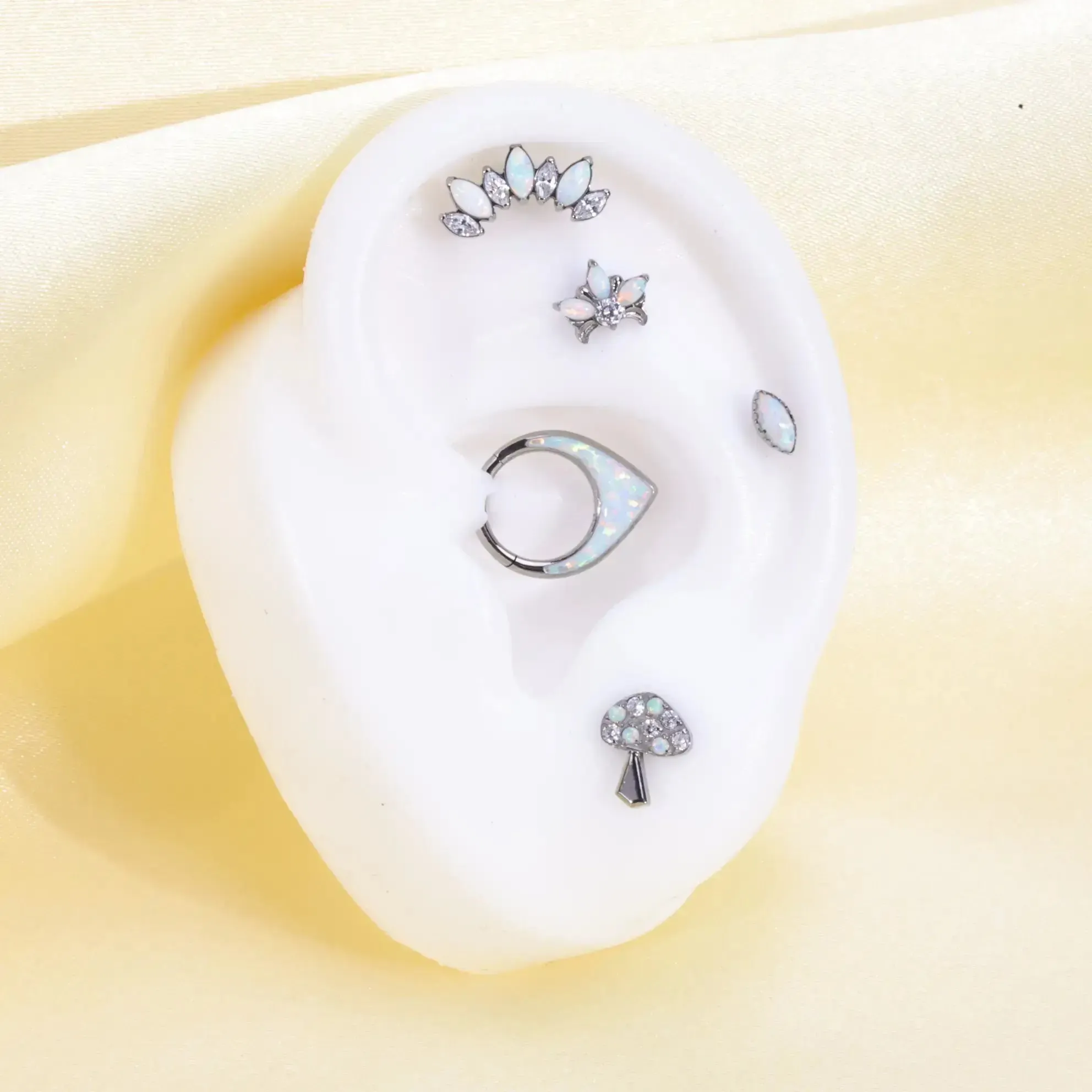 Sure! Here is an optimized title for the product:

Premium Titanium White Opal Planchette Clicker for Enhanced Dowsing and Spirit Communication