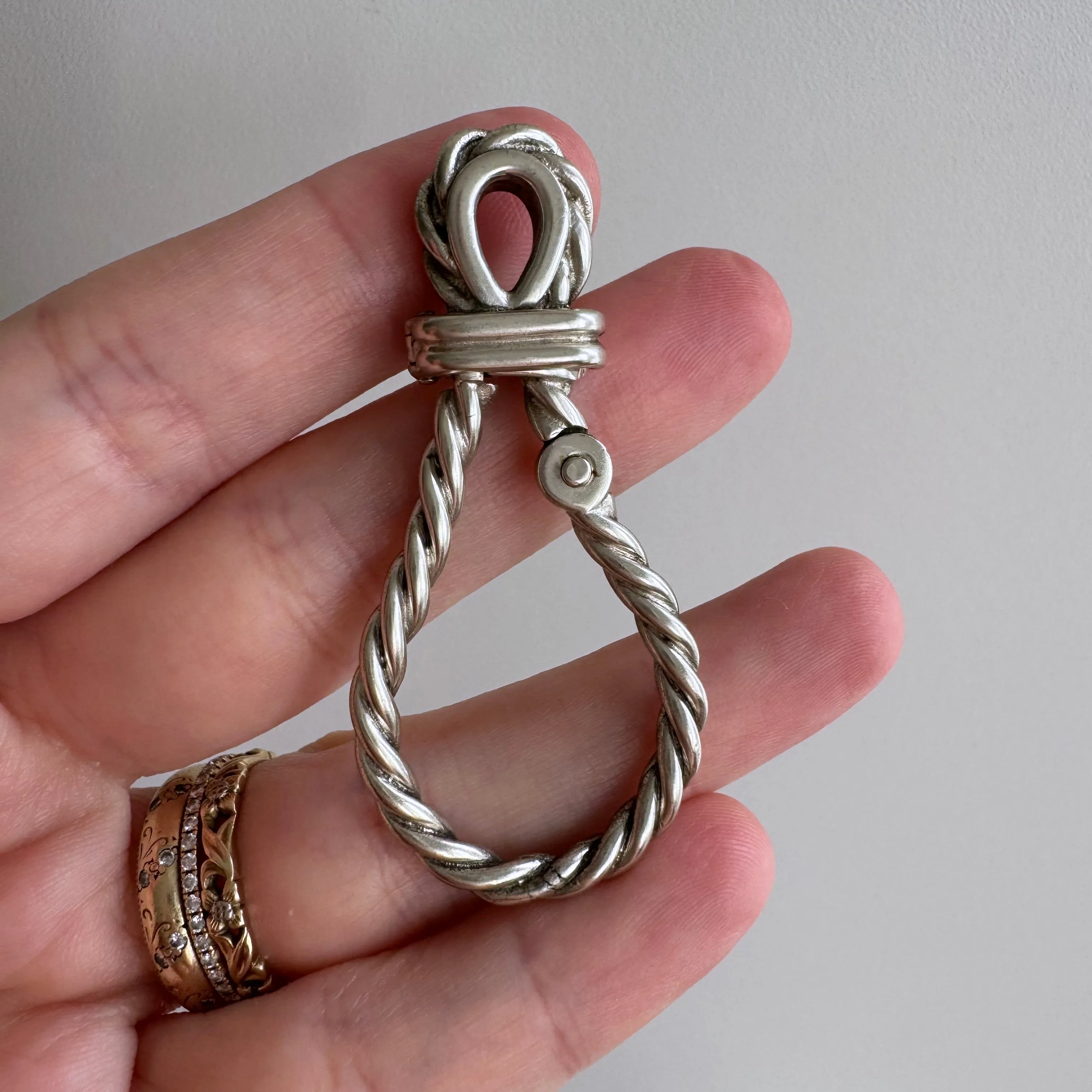 V I N T A G E // creative connector / sterling silver large carabiner / a clasp or pendant holder